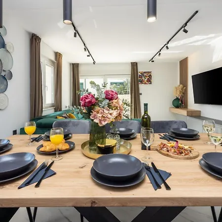 Luxury Magic With Swimming Pool Villa *