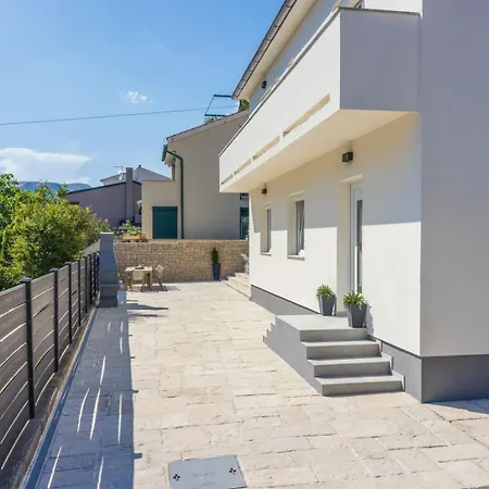 Villa Luxury Magic With Swimming Pool *