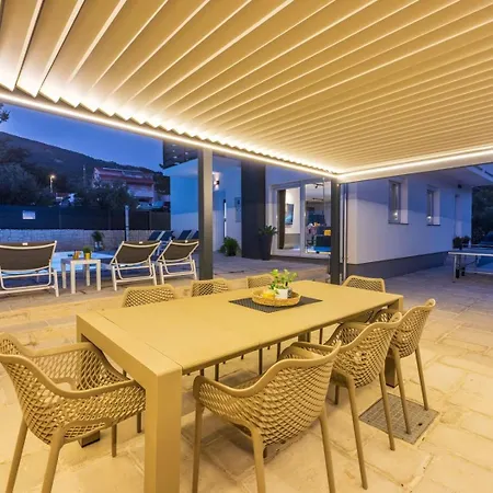 Villa Luxury Magic With Swimming Pool *