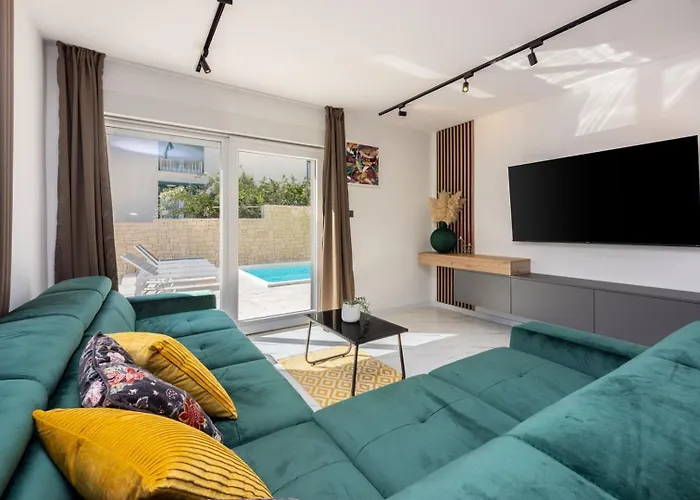 Luxury Magic With Swimming Pool