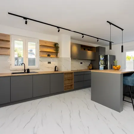 Luxury Magic With Swimming Pool