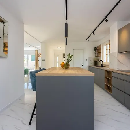 Luxury Magic With Swimming Pool Villa *