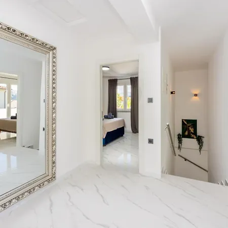Villa Luxury Magic With Swimming Pool Baska (Krk)