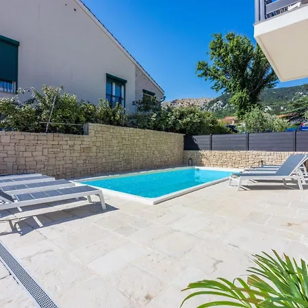 Luxury Magic With Swimming Pool *