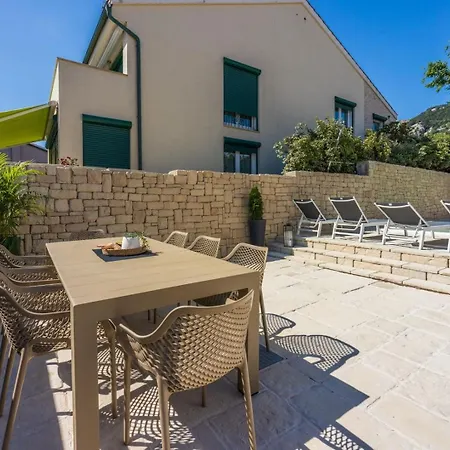 Luxury Magic With Swimming Pool Villa