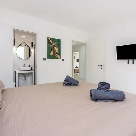 Luxury Magic With Swimming Pool ヴィラ *