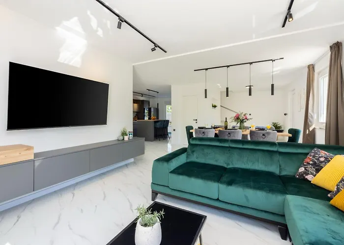Luxury Magic With Swimming Pool Vila