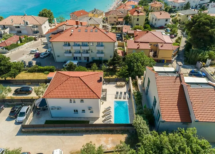 Vila Luxury Magic With Swimming Pool