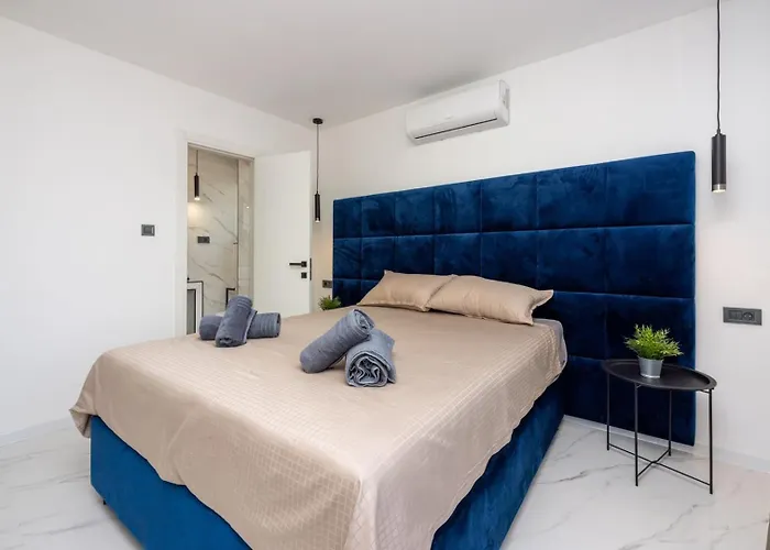 Vila Luxury Magic With Swimming Pool