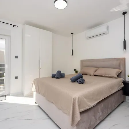 Luxury Magic With Swimming Pool * 바슈카